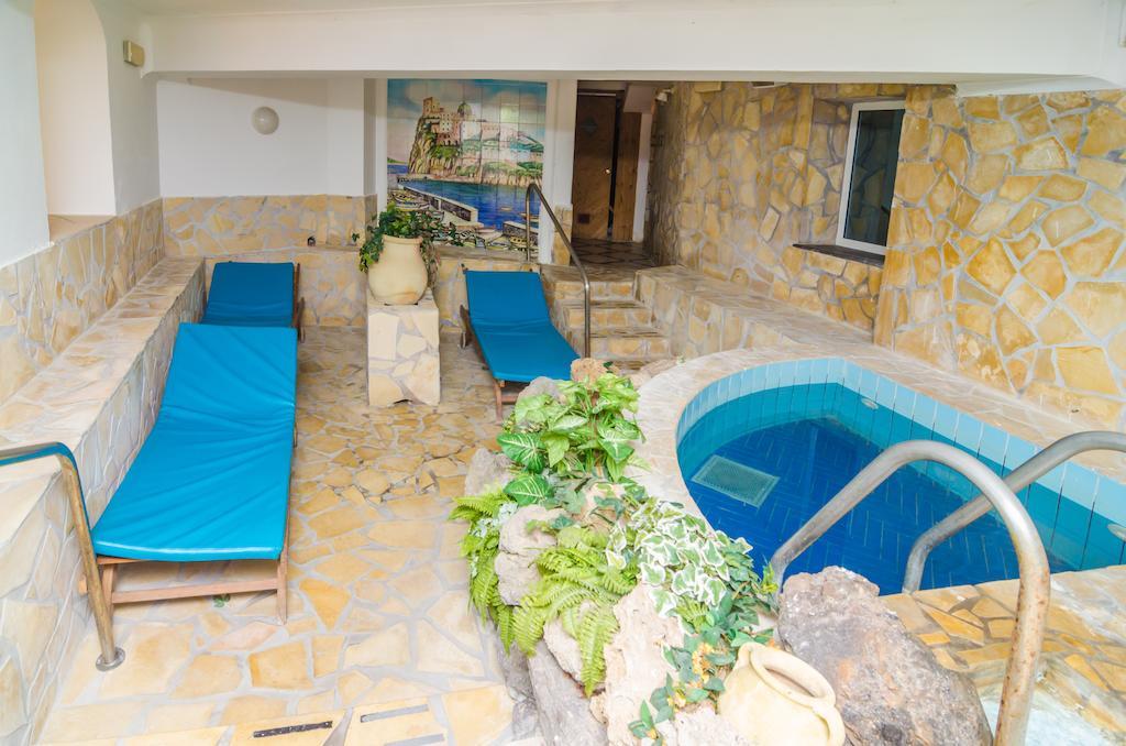 Hotel Flora Wellness & Beauty Ischia Exterior photo